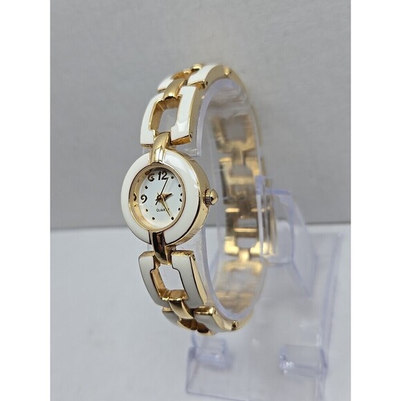 Avon White Enamel Gold Tone Link Bracelet Ladies Quartz Watch New Battery - Picture 2 of 9